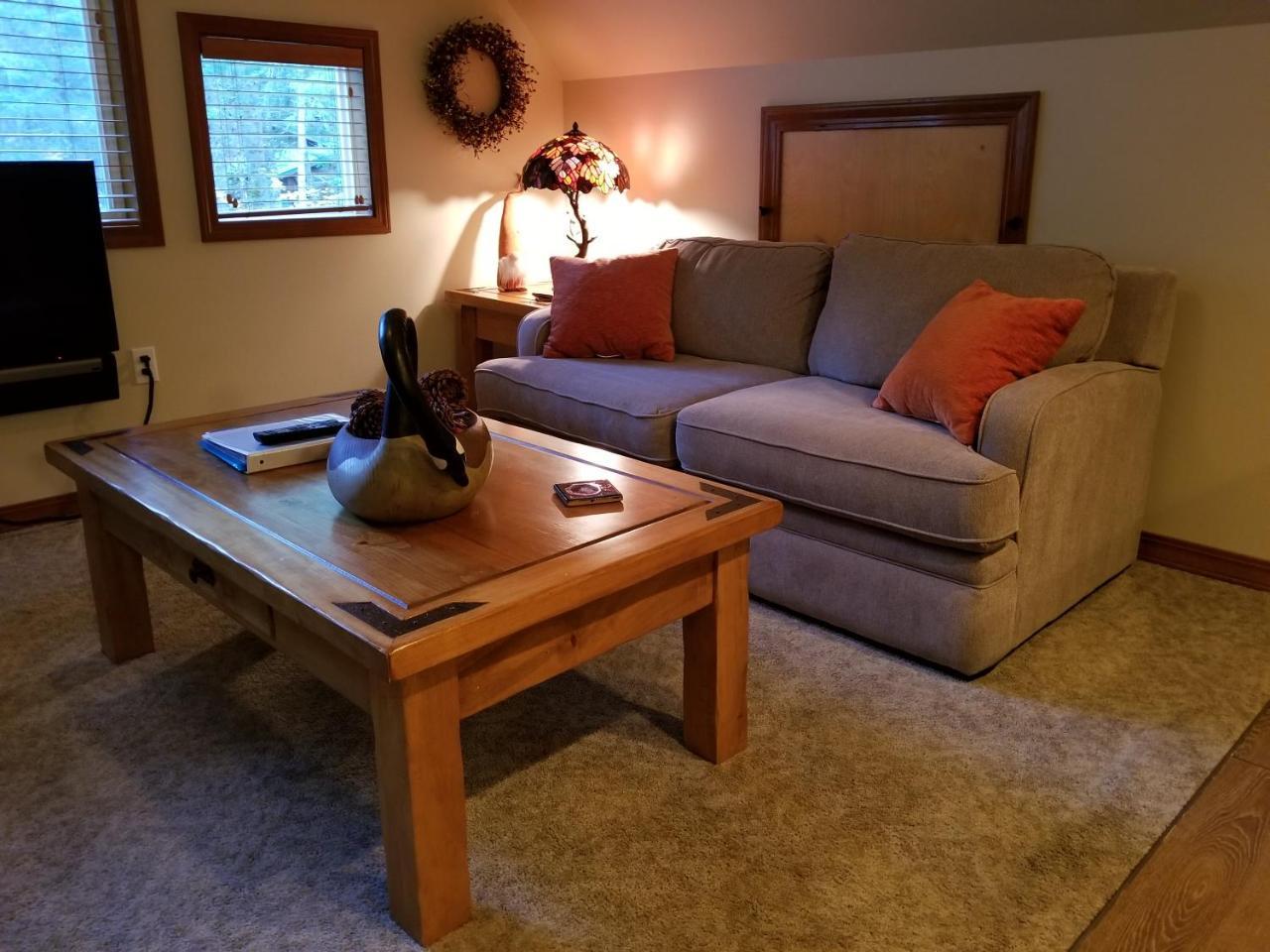 Cozy Studio Apartment Greenwater Exterior photo
